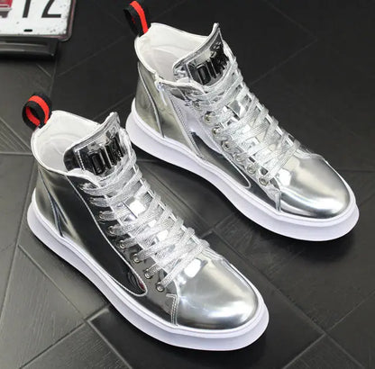 Autumn Men's Shoes 2023 New Lacquer Leather Shiny Leather Anti slip Board Shoes Men's Trendy High Top Comfortable Casual Shoes